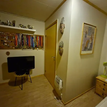 Rom Med Te-kjøkken Og Bad I * Bardu